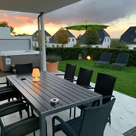 Haus Seeblick Modern Retreat 펜션 *