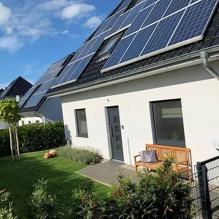 Haus Seeblick Modern Retreat 고렌레빈